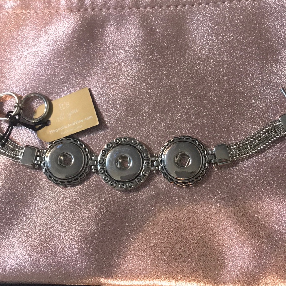 3 Snap Bracelet